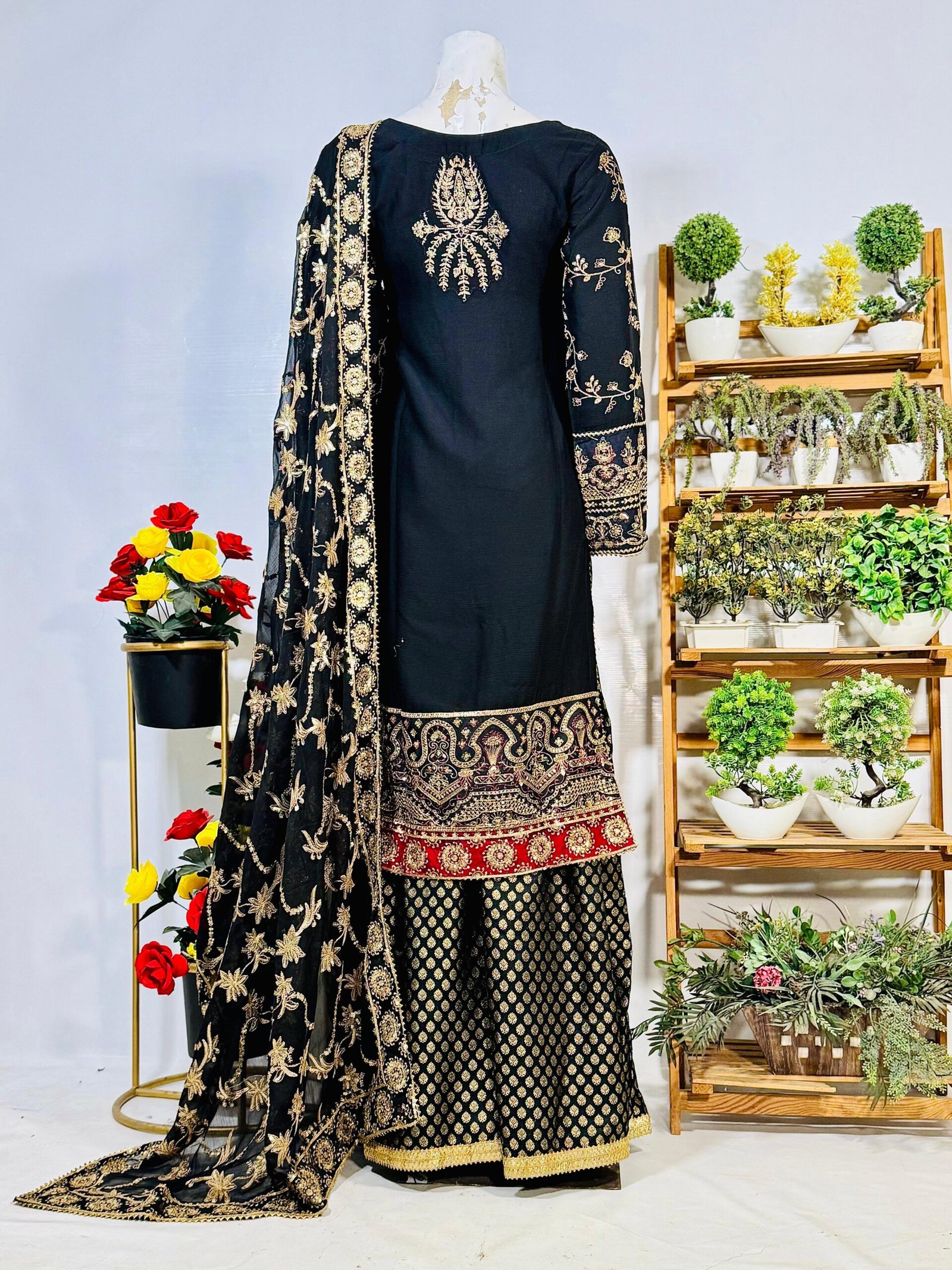 Royal Embroidered Jacquard Suit - Image 2