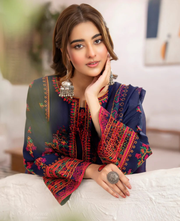 Casual Embroidered 3-Piece Suit