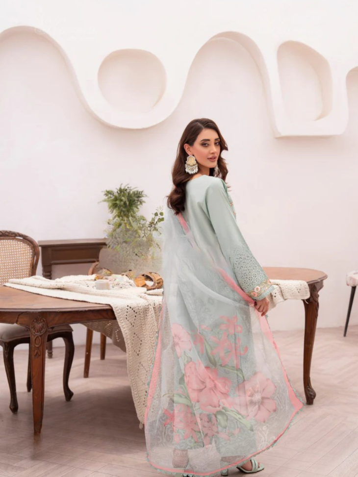 Pastel Aqua & Pink Paisley Suit - Image 2
