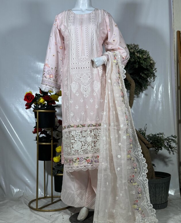 Chikankari Bloom Suit