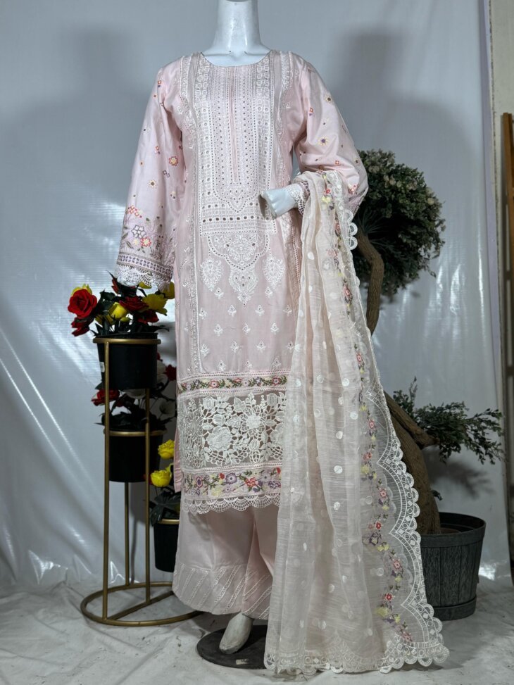 Chikankari Bloom Suit